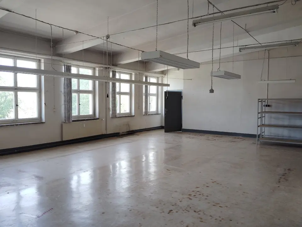 4 Zimmer Wohnung mit 95 m² in Plauen – Bild 10