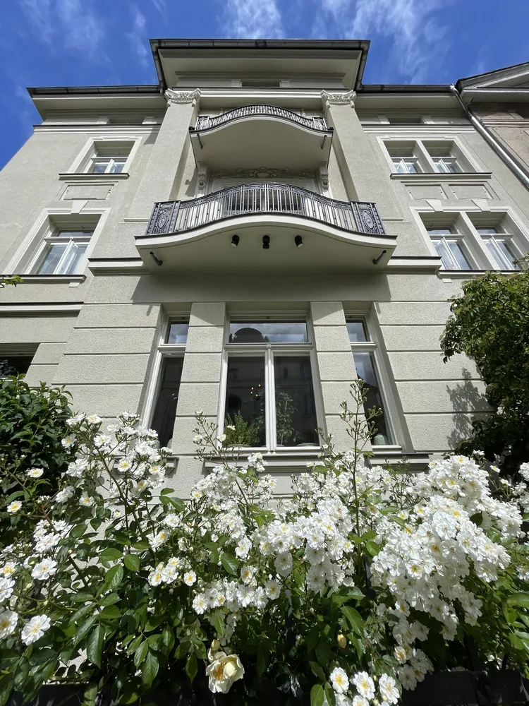 7 Zimmer Wohnung mit 224 m² in Weimar – Bild 1