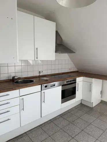 2 Zimmer Wohnung mit 63 m² in Saarbrücken – Bild 3