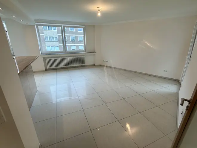 3 Zimmer Wohnung mit 82 m² in Düsseldorf – Bild 2