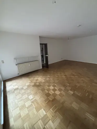 4 Zimmer Wohnung mit 82 m² in Oberhausen – Bild 2