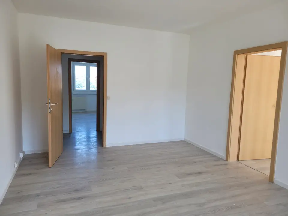 4 Zimmer Wohnung mit 79 m² in Gera – Bild 2