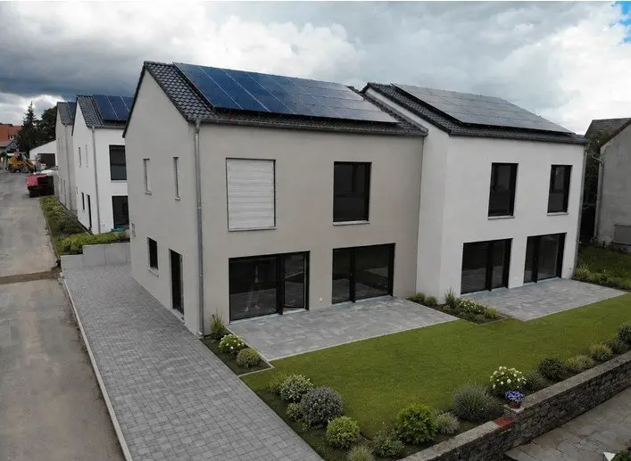 6 Zimmer Haus mit 145 m² in Würzburg – Bild 2