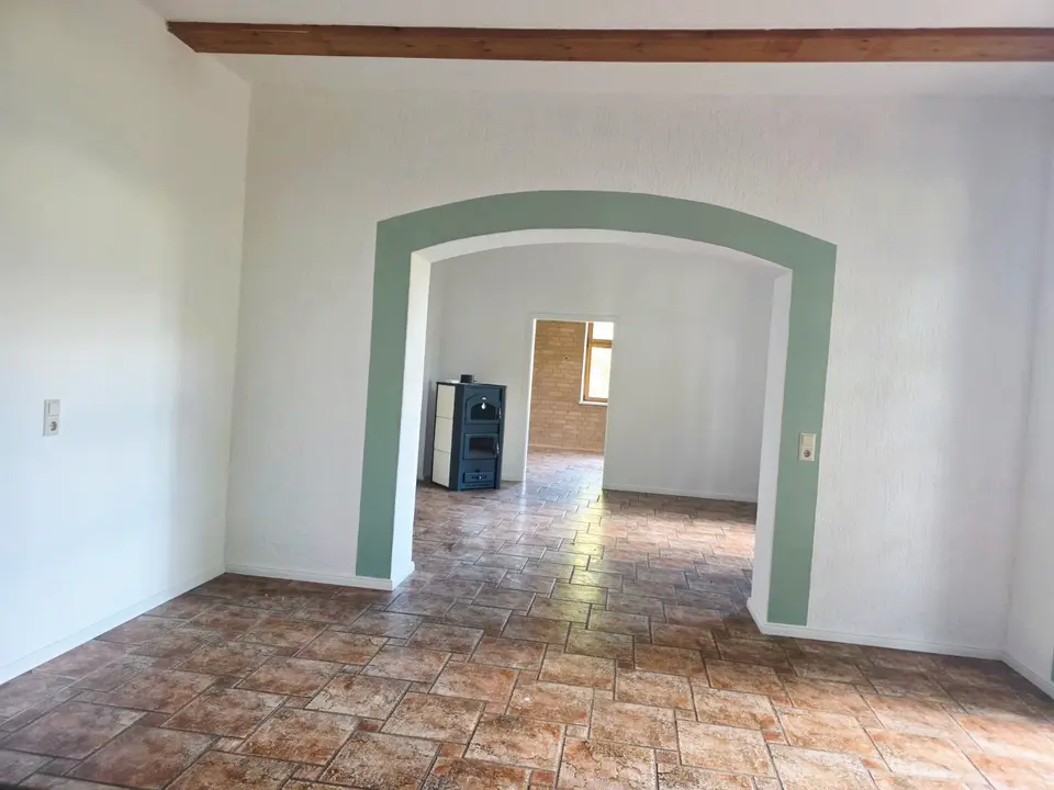 2 Zimmer Wohnung mit 110 m² in Neubrandenburg – Bild 1