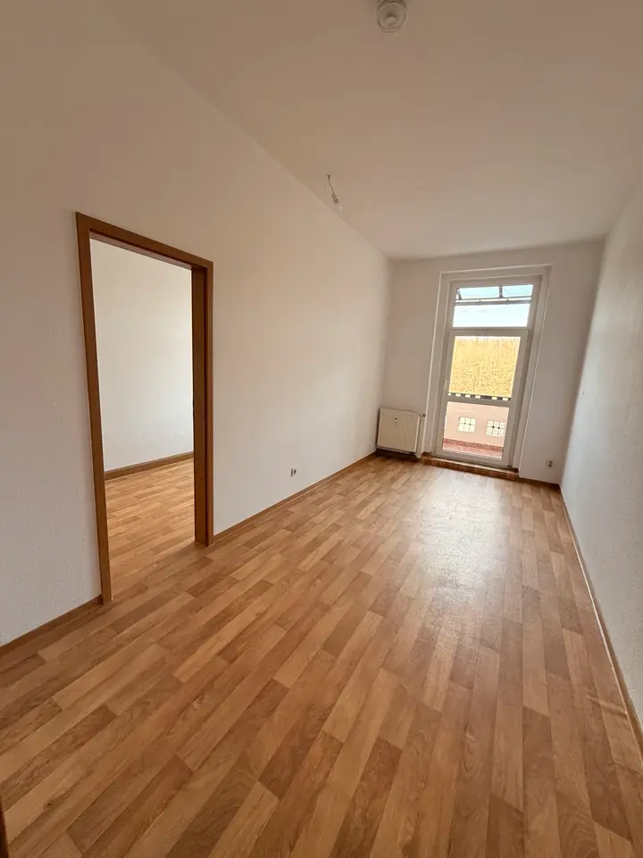 3 Zimmer Wohnung mit 67 m² in Plauen – Bild 2