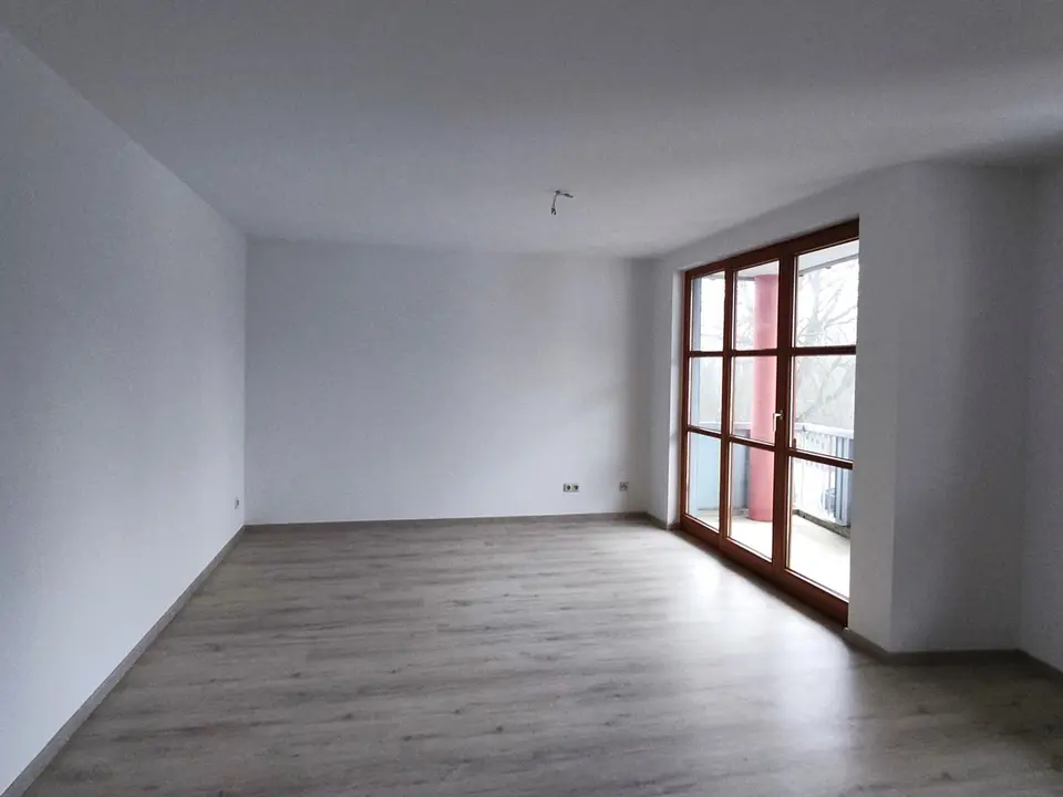 2 Zimmer Wohnung mit 55 m² in Plauen – Bild 2