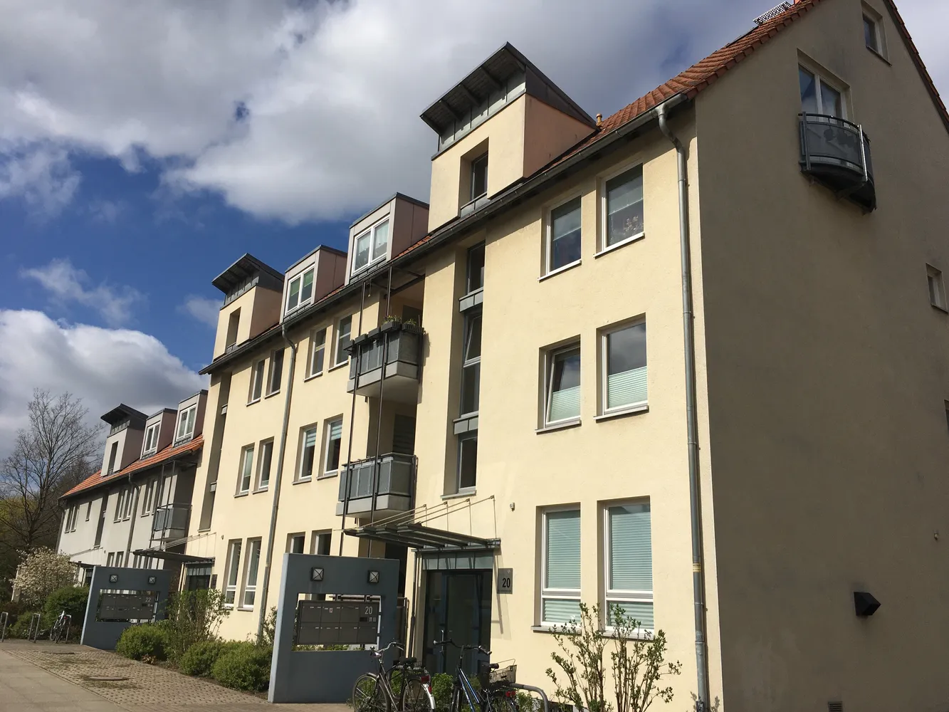 2 Zimmer Wohnung mit 67 m² in Hannover – Bild 1