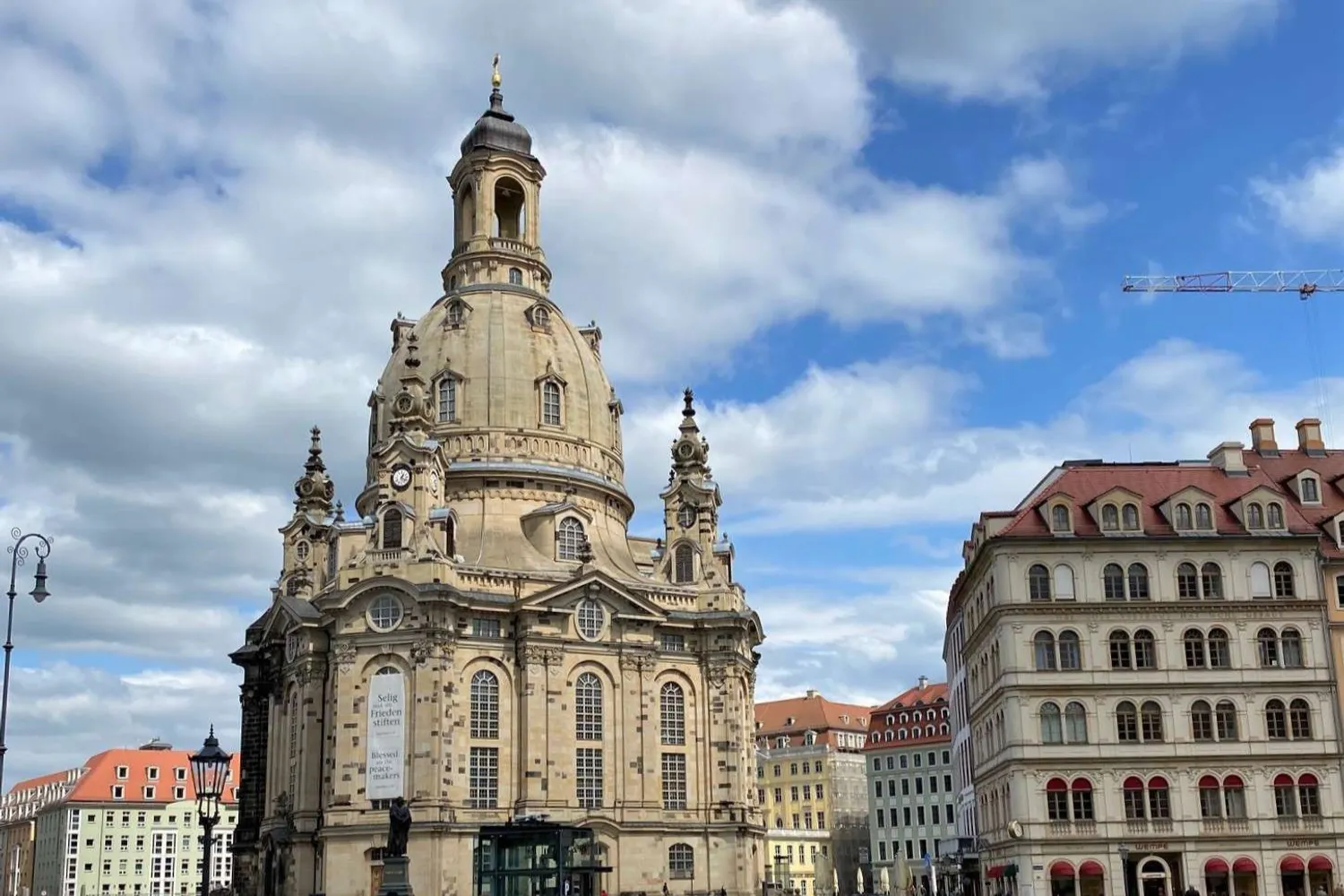 2 Zimmer Wohnung mit 47 m² in Dresden – Bild 1