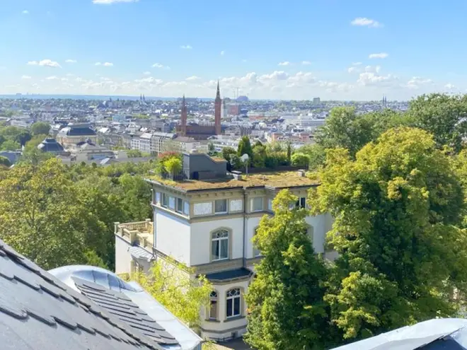 4 Zimmer Wohnung mit 120 m² in Wiesbaden – Bild 2