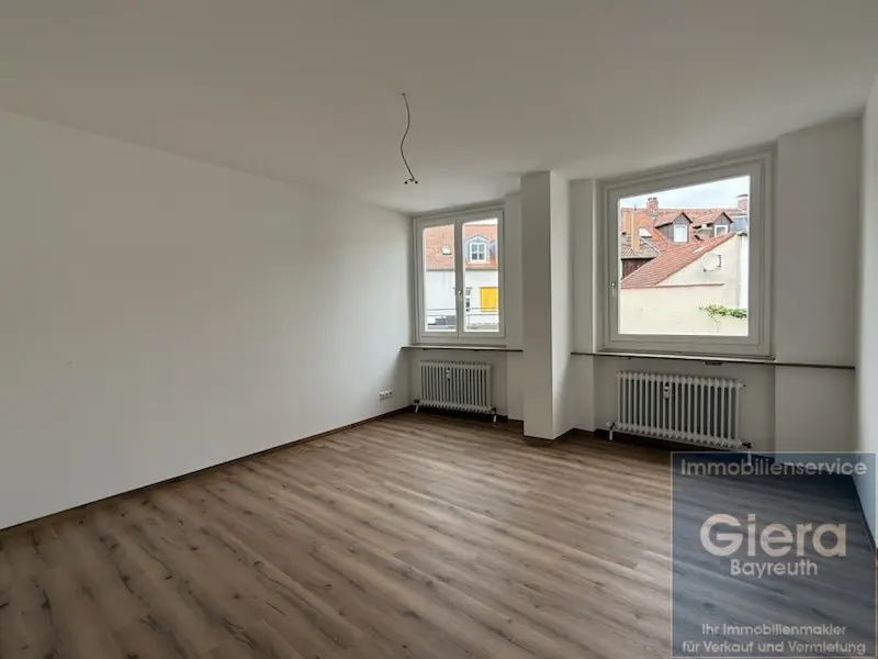 8 Zimmer Wohnung mit 19 m² in Bayreuth – Bild 2
