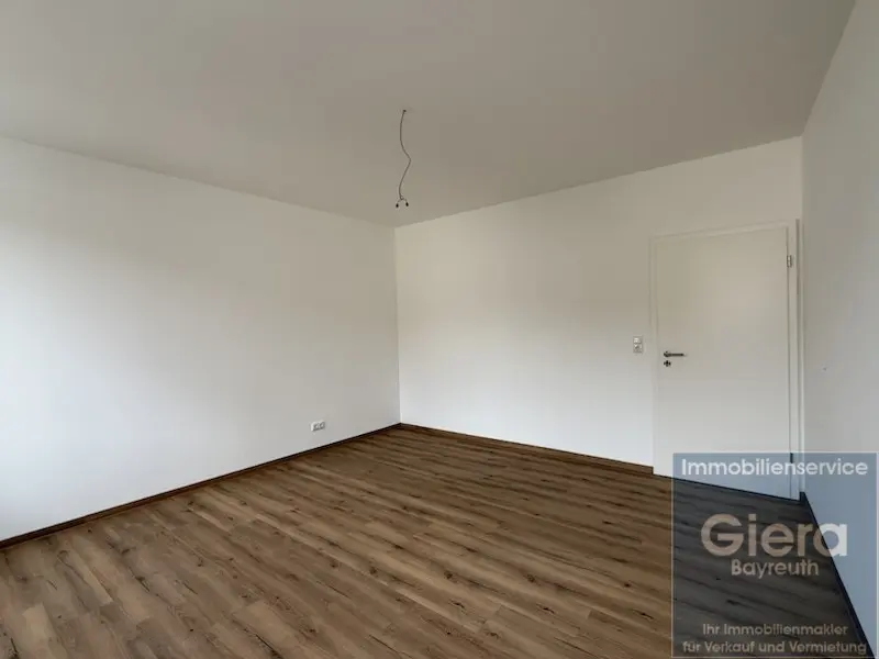 8 Zimmer Wohnung mit 19 m² in Bayreuth – Bild 4