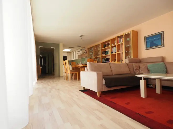 6 Zimmer Haus mit 190 m² in Stuttgart – Bild 8