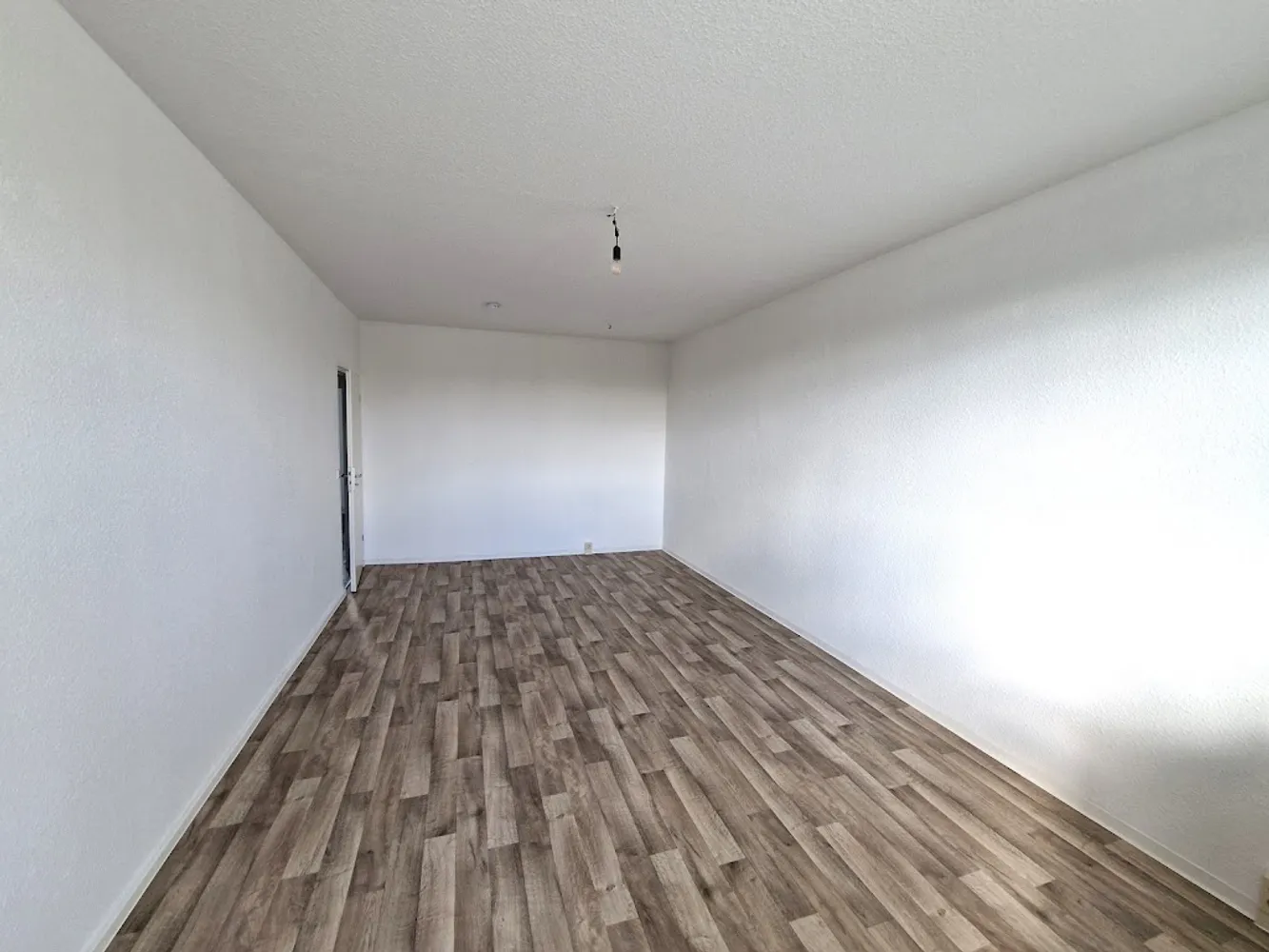 4 Zimmer Wohnung mit 73 m² in Neubrandenburg – Bild 2