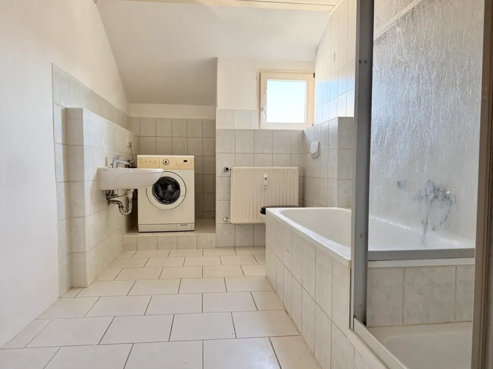 2 Zimmer Wohnung mit 79 m² in Limbach-Oberfrohna – Bild 6