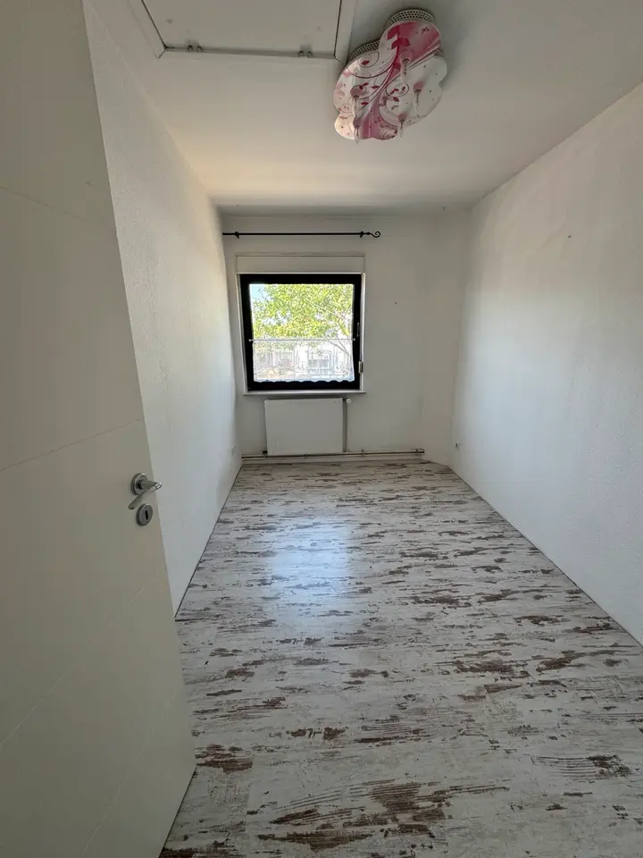 8 Zimmer Wohnung mit 200 m² in Peine – Bild 8