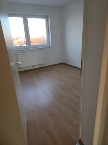 3 Zimmer Wohnung mit 57 m² in Halle (Saale) – Bild 2
