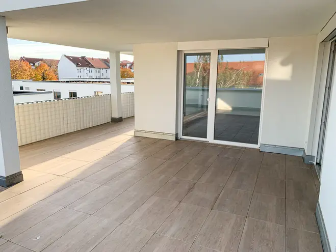 4 Zimmer Wohnung mit 146 m² in Erfurt – Bild 1