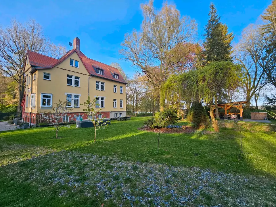 9 Zimmer Haus mit 320 m² in Gera – Bild 3