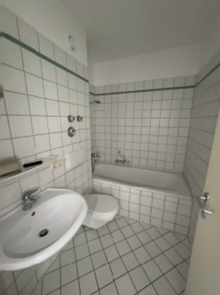 2 Zimmer Wohnung mit 48 m² in Regensburg – Bild 2