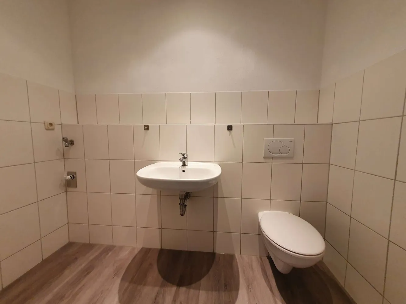 2 Zimmer Wohnung mit 67 m² in Plauen – Bild 12