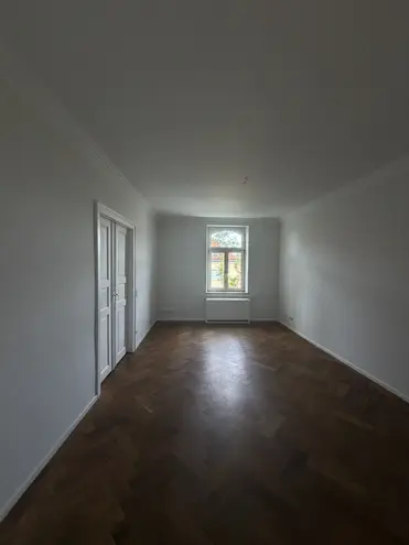 4 Zimmer Wohnung mit 130 m² in München – Bild 6