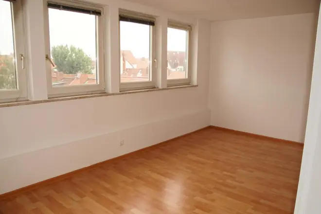 2 Zimmer Wohnung mit 70 m² in Hannover – Bild 2