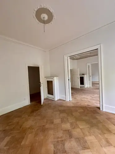 5 Zimmer Wohnung mit 165 m² in Frankfurt am Main – Bild 4
