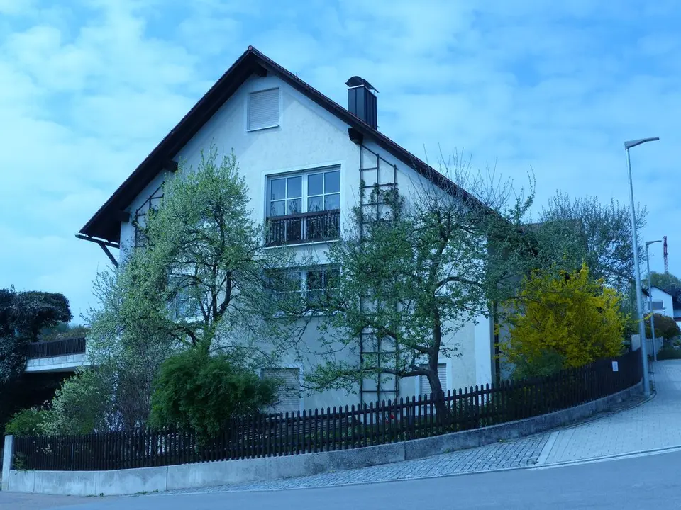 9 Zimmer Haus mit 280 m² in Kelheim – Bild 2