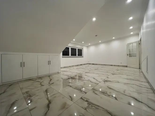4 Zimmer Wohnung mit 135 m² in Neuss – Bild 5