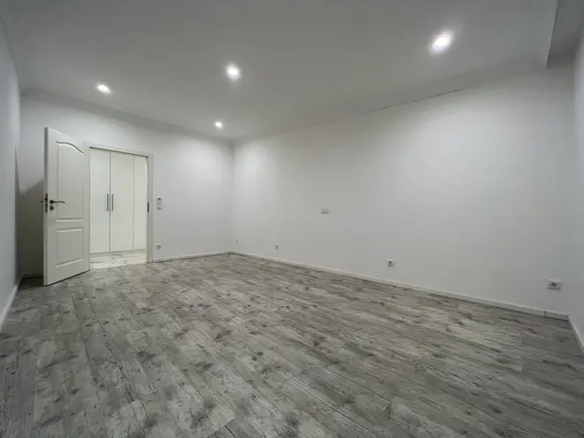 4 Zimmer Wohnung mit 135 m² in Neuss – Bild 8