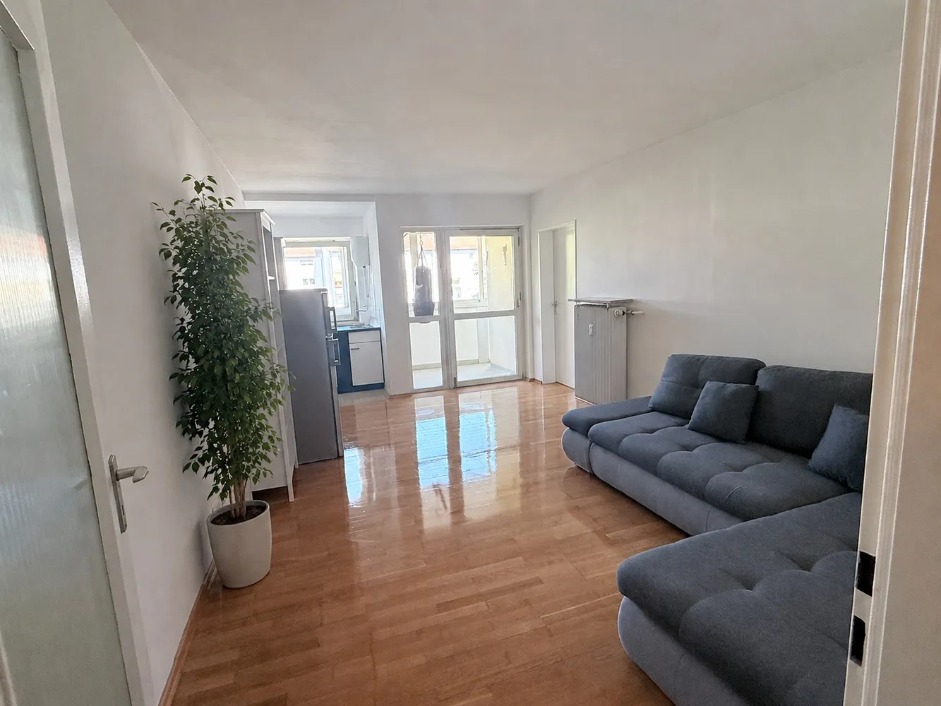 2 Zimmer Wohnung mit 48 m² in Augsburg – Bild 1