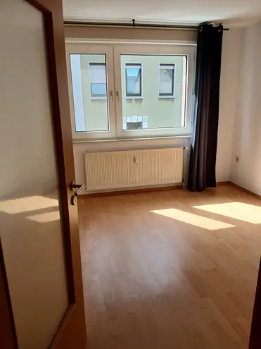 2 Zimmer Wohnung mit 42 m² in Oberhausen – Bild 2