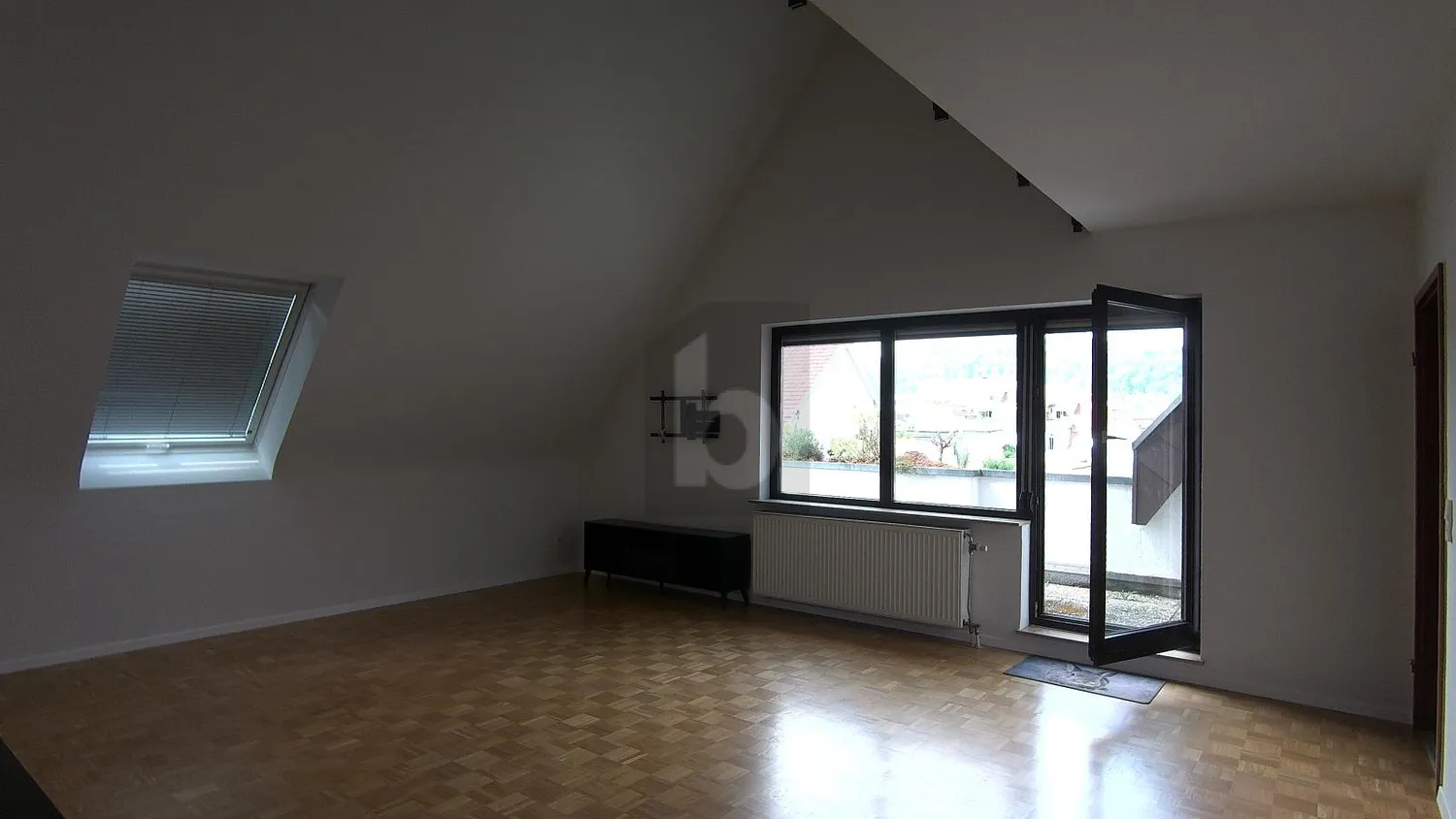 4 Zimmer Wohnung mit 125 m² in Esslingen am Neckar – Bild 1