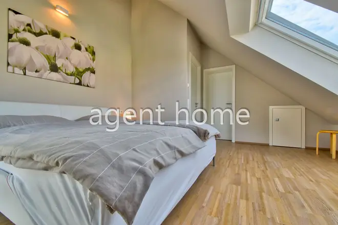 4 Zimmer Wohnung mit 140 m² in Stuttgart – Bild 12