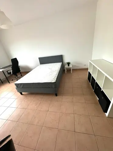 WG-Zimmer mit 15 m² in Düsseldorf – Bild 3