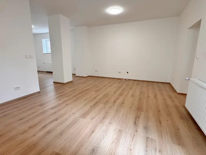 7 Zimmer Wohnung mit 145 m² in Oberhausen – Bild 2