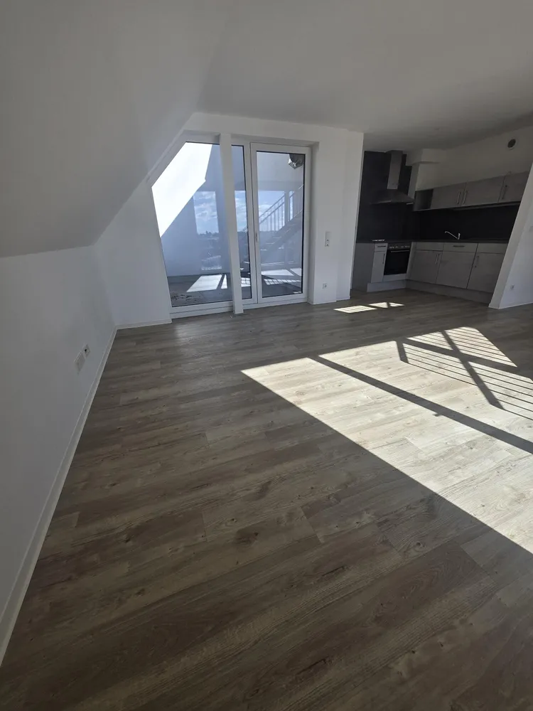 3 Zimmer Wohnung mit 95 m² in Frankfurt am Main – Bild 1