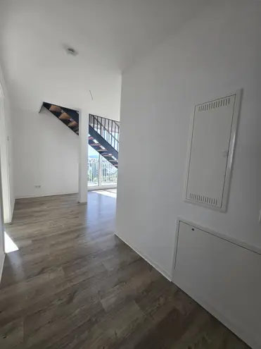 3 Zimmer Wohnung mit 95 m² in Frankfurt am Main – Bild 4