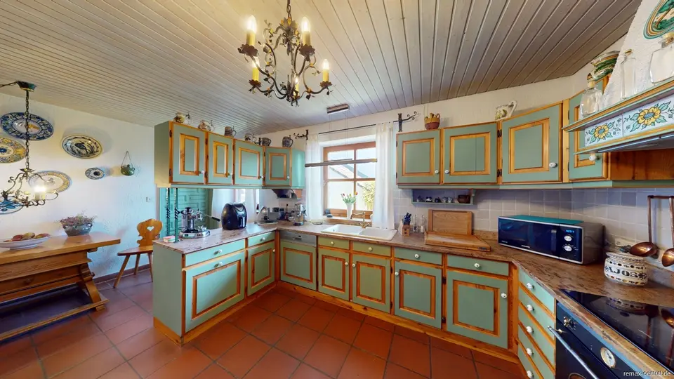 5 Zimmer Haus mit 204 m² in Landshut – Bild 2