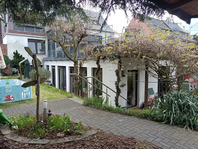4 Zimmer Wohnung mit 110 m² in Neuss – Bild 1