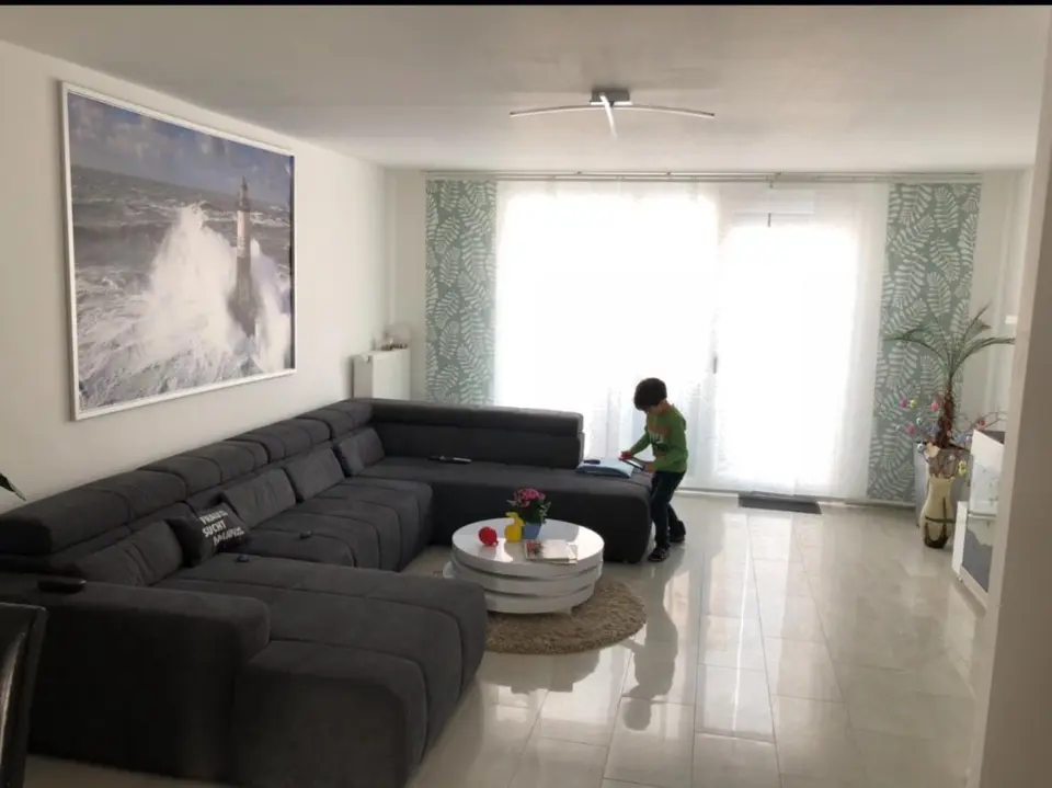 5 Zimmer Wohnung mit 142 m² in Neumünster – Bild 1