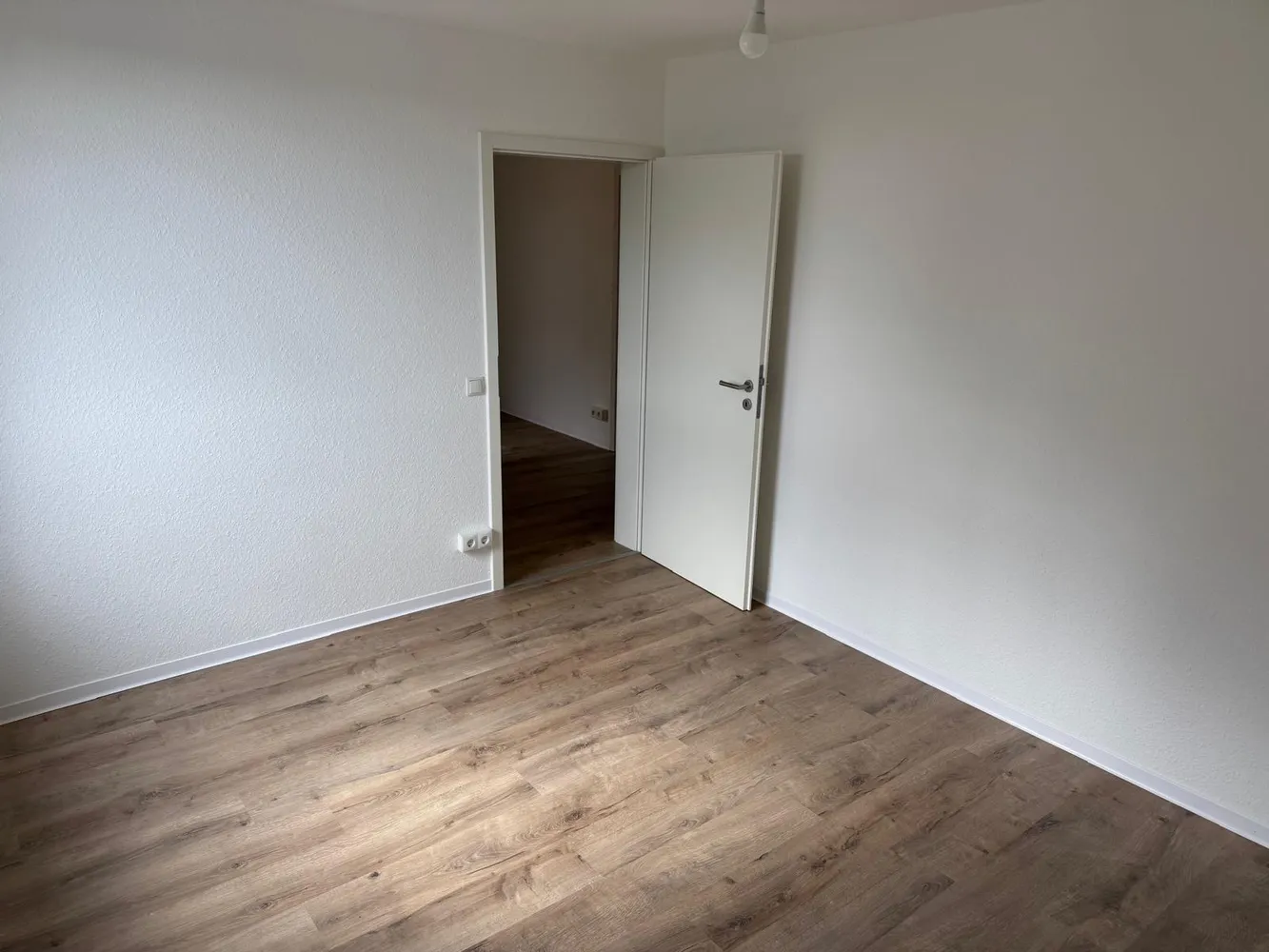 4 Zimmer Wohnung mit 106 m² in Kaiserslautern – Bild 2