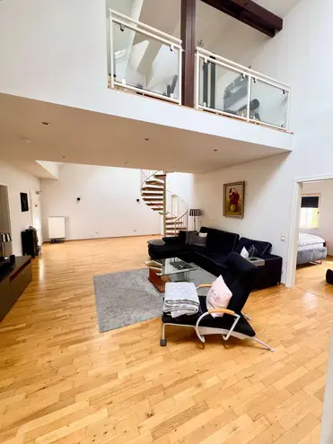 3 Zimmer Wohnung mit 135 m² in Neuss – Bild 2