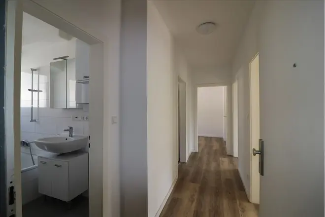 3 Zimmer Wohnung mit 73 m² in Krefeld – Bild 4