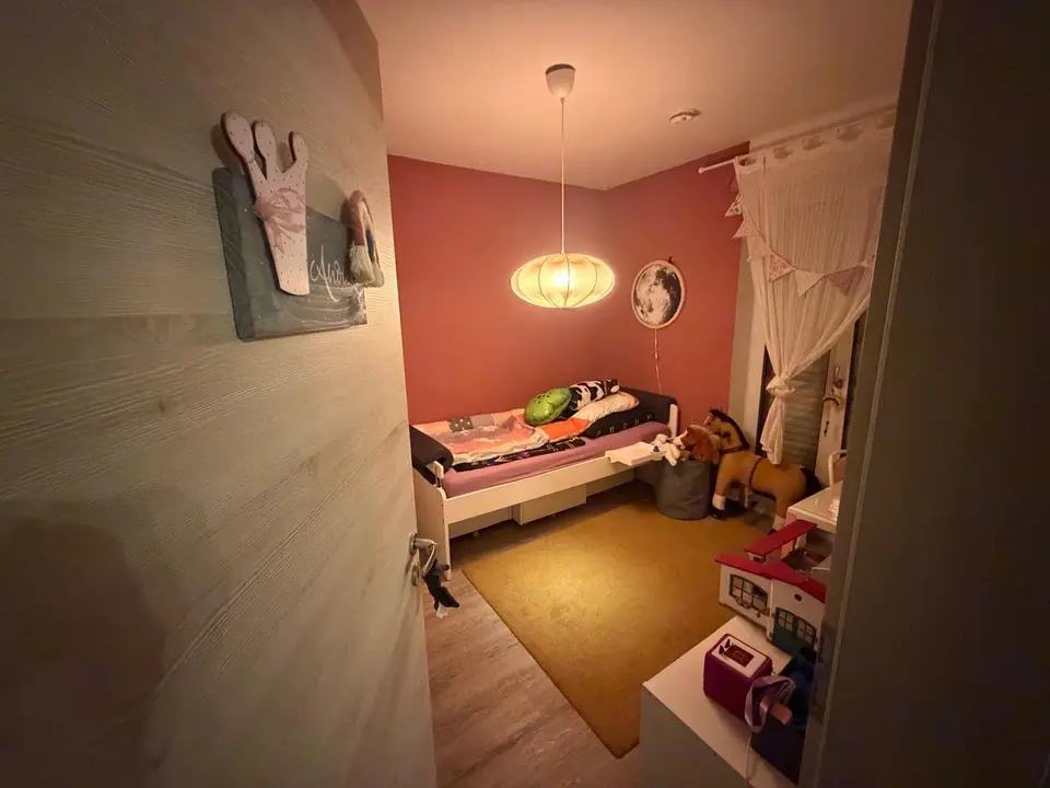 4 Zimmer Wohnung mit 107 m² in Erfurt – Bild 3