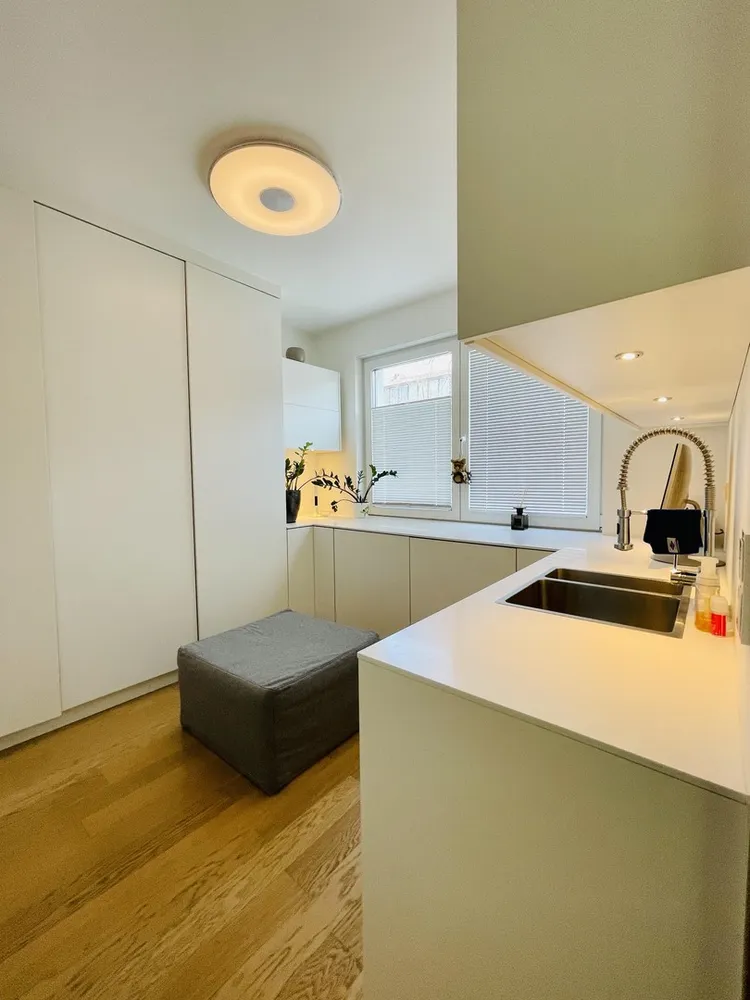 5 Zimmer Wohnung mit 224 m² in Düsseldorf – Bild 7