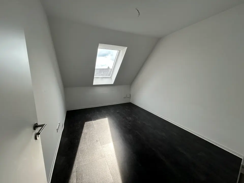 4 Zimmer Wohnung mit 123 m² in Schwerin – Bild 8