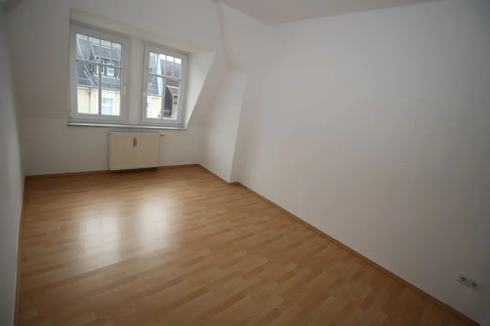2 Zimmer Wohnung mit 45 m² in Plauen – Bild 2