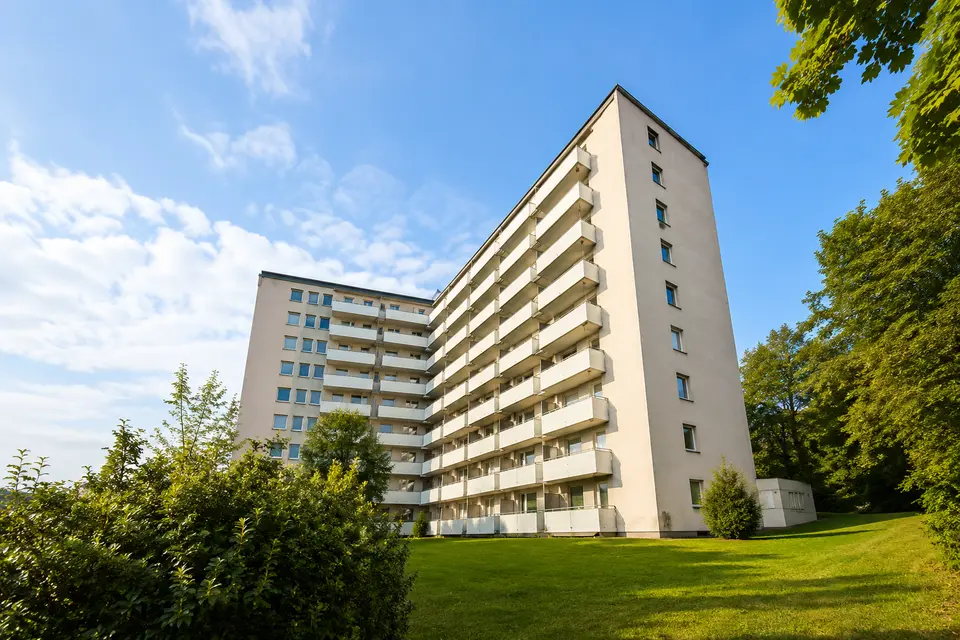 4 Zimmer Wohnung mit 99 m² in Würzburg – Bild 1