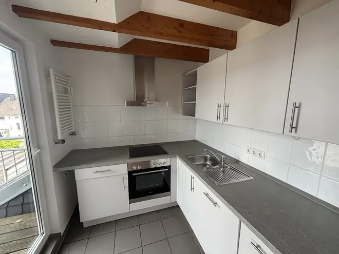 3 Zimmer Wohnung mit 100 m² in Leverkusen – Bild 2